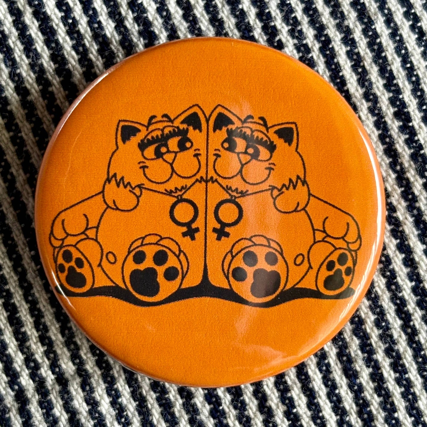 Sapphic Cats Vintage Pin